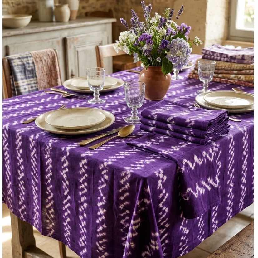 Des nappe a table et des draps