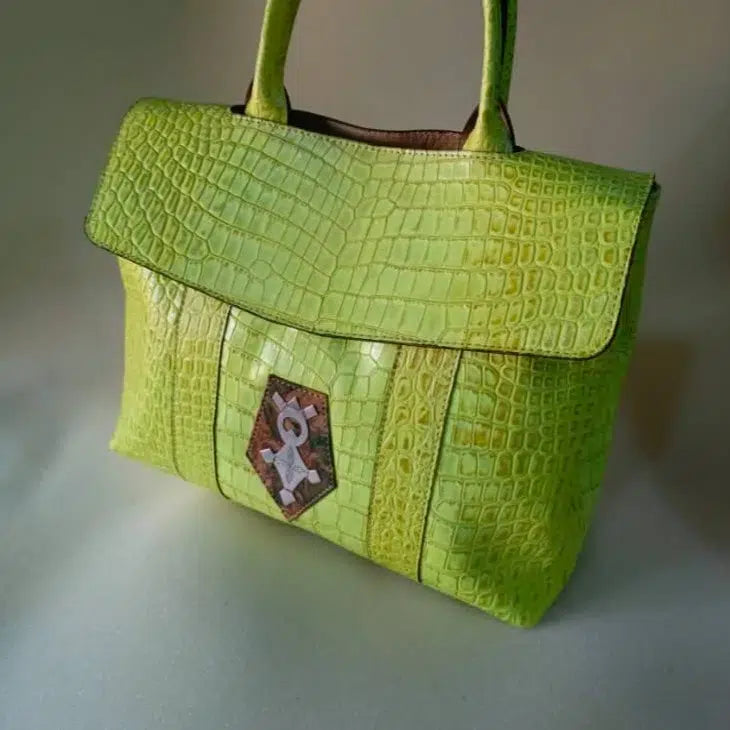 Sac à main cuir femme vert anis fait main, croix Agadez argent, élégant