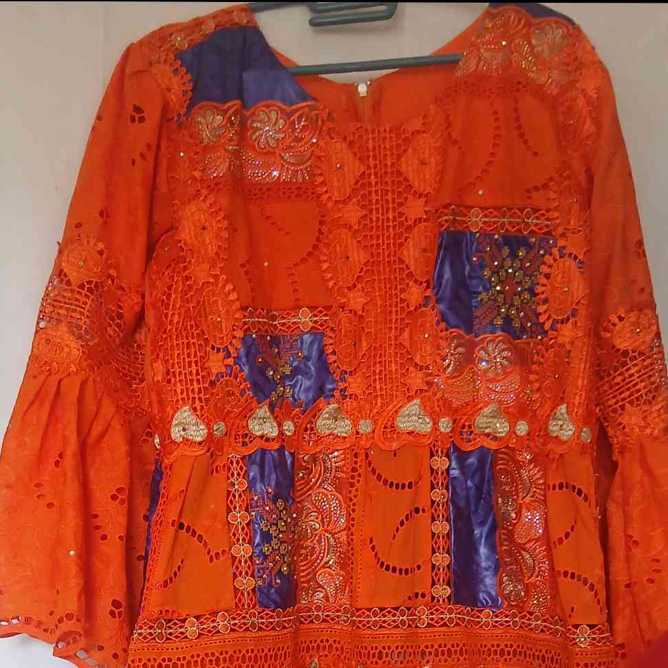 Robe orange bleu brodée femme Geztner élégante cérémonie mariage