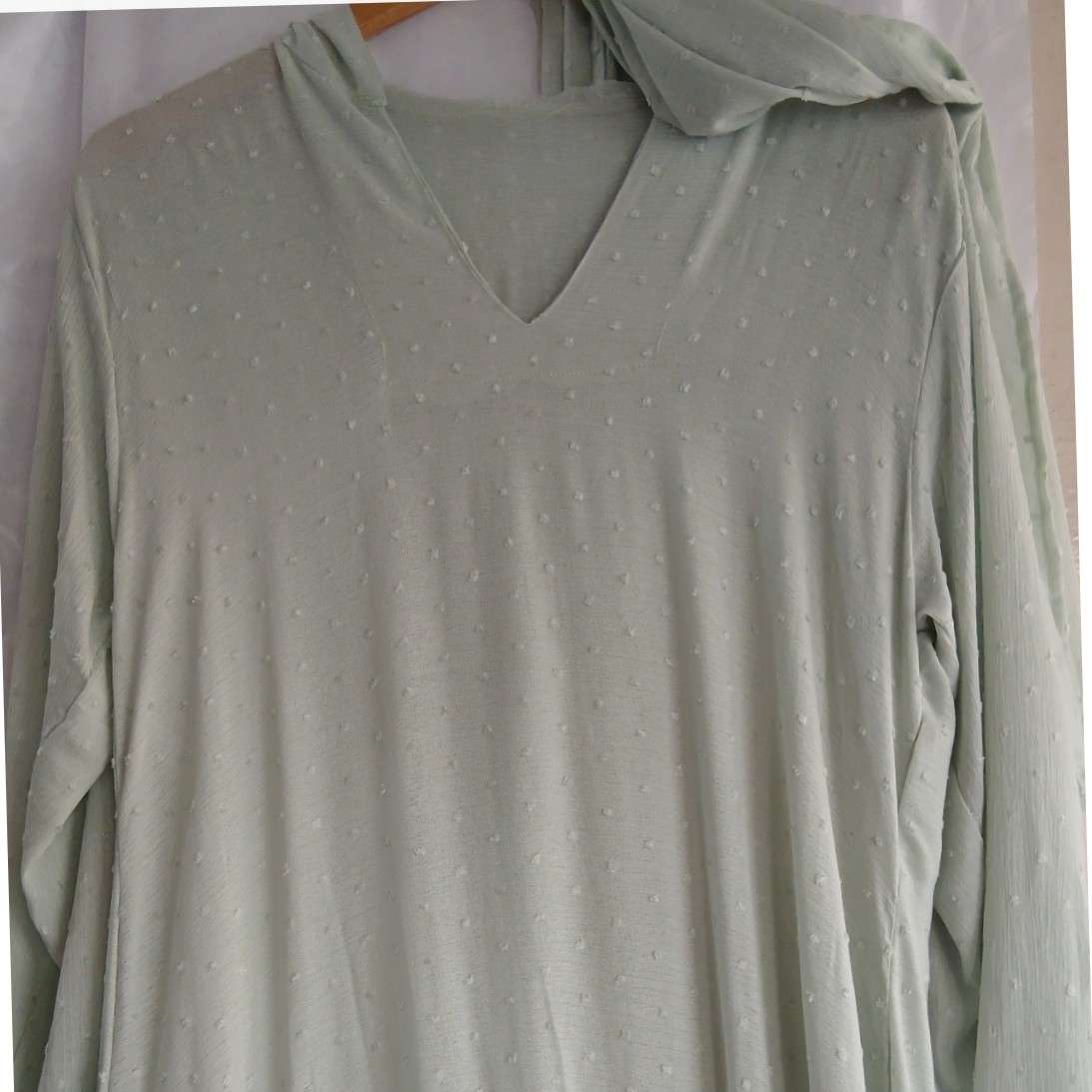 Robe Maxi Coton Vert Menthe à Capuchon - Élégance Chic