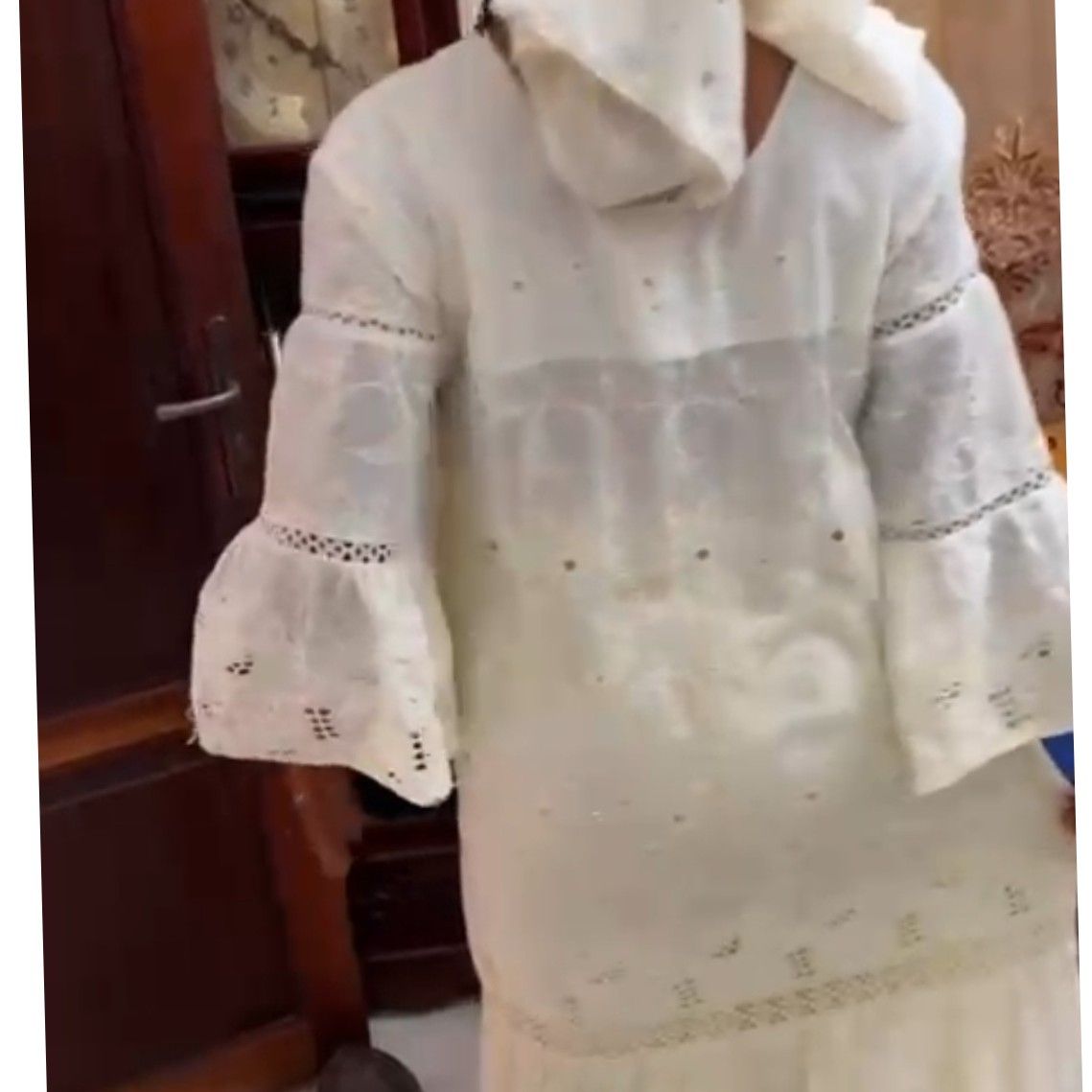 Robe brodée femme longue élégante coton blanc bohème chic été cérémonie