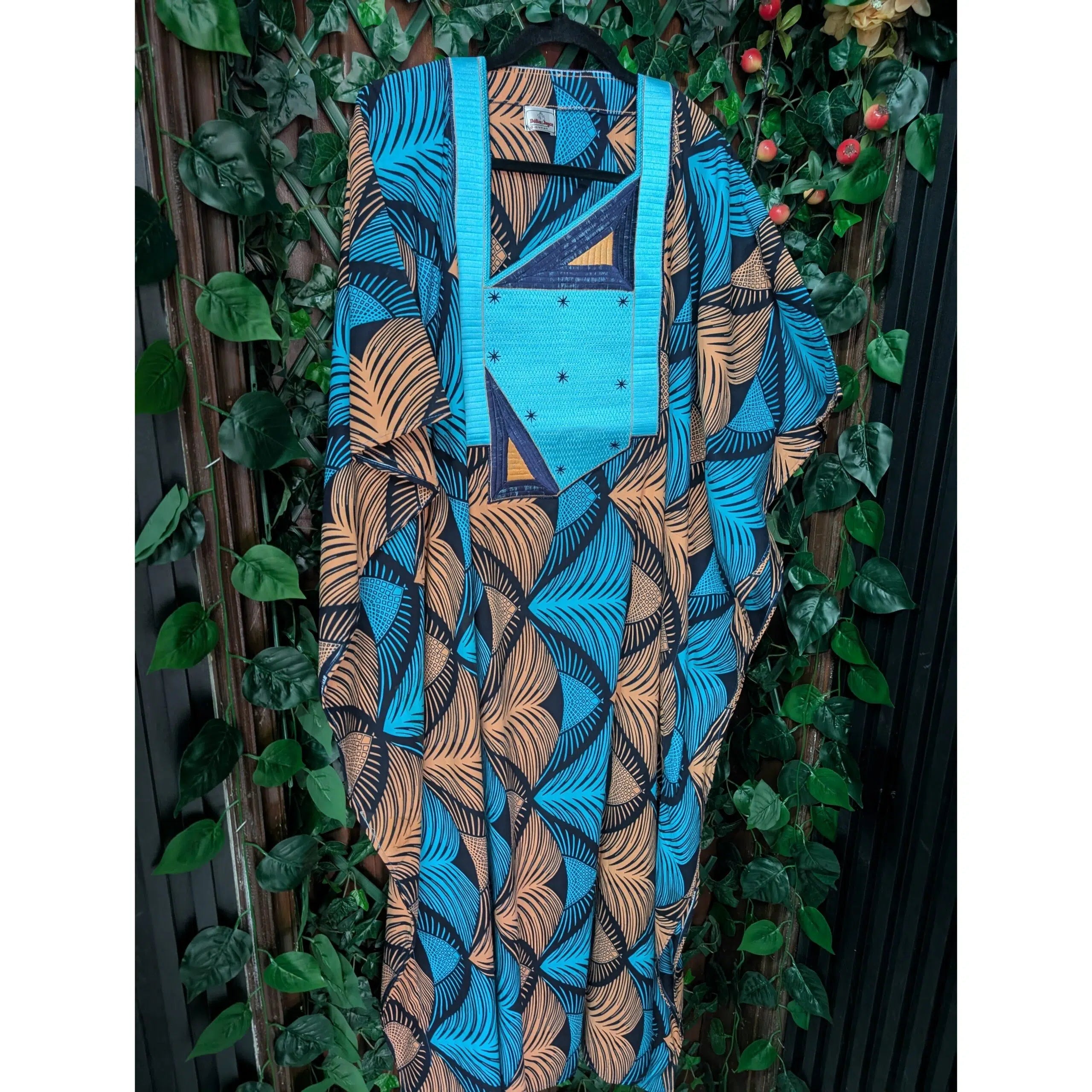 Boubou wax brodé femme multicolore, robe africaine ample et chic