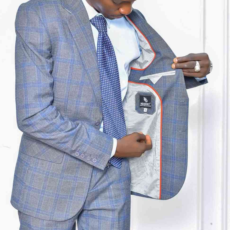 Costume homme élégant gris à carreaux bleus sur mesure, ensemble slim fit