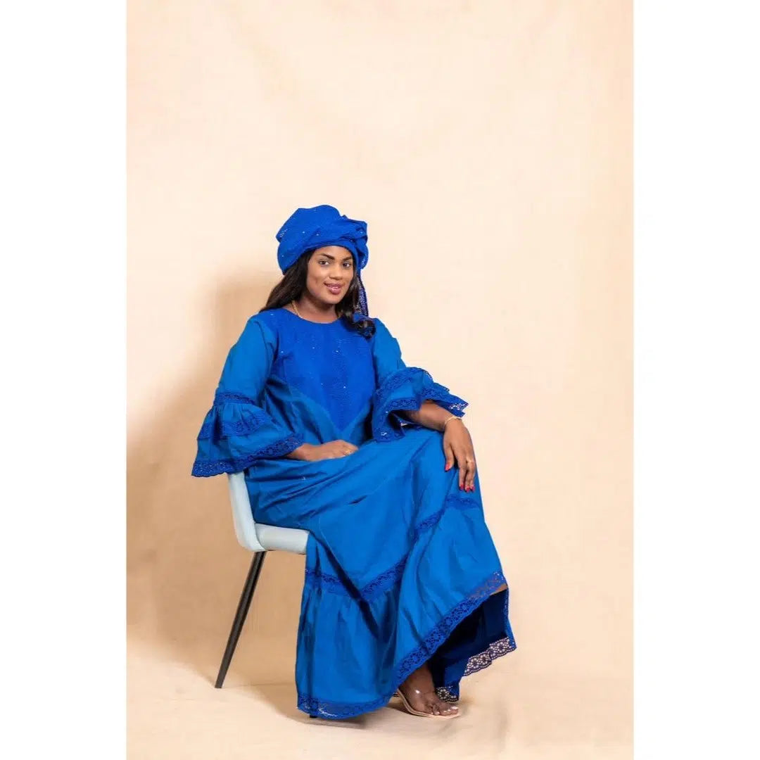 Robe africaine bleu nuit avec bandeau élégance garantie
