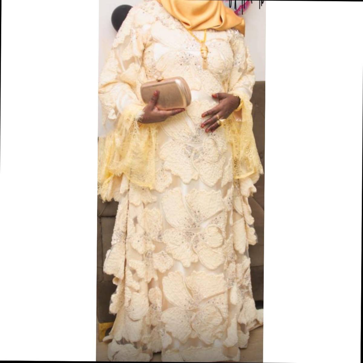 Robe guipure beige mariage longue