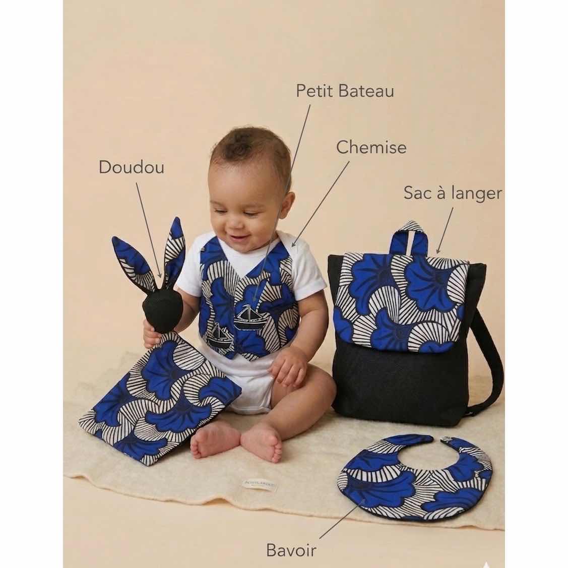 Box naissance bébé wax : coffret cadeau original avec vêtements et accessoires