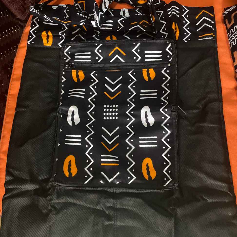 Sac bandoulière wax et lin, pliable, motif géométrique ethnique noir-orange