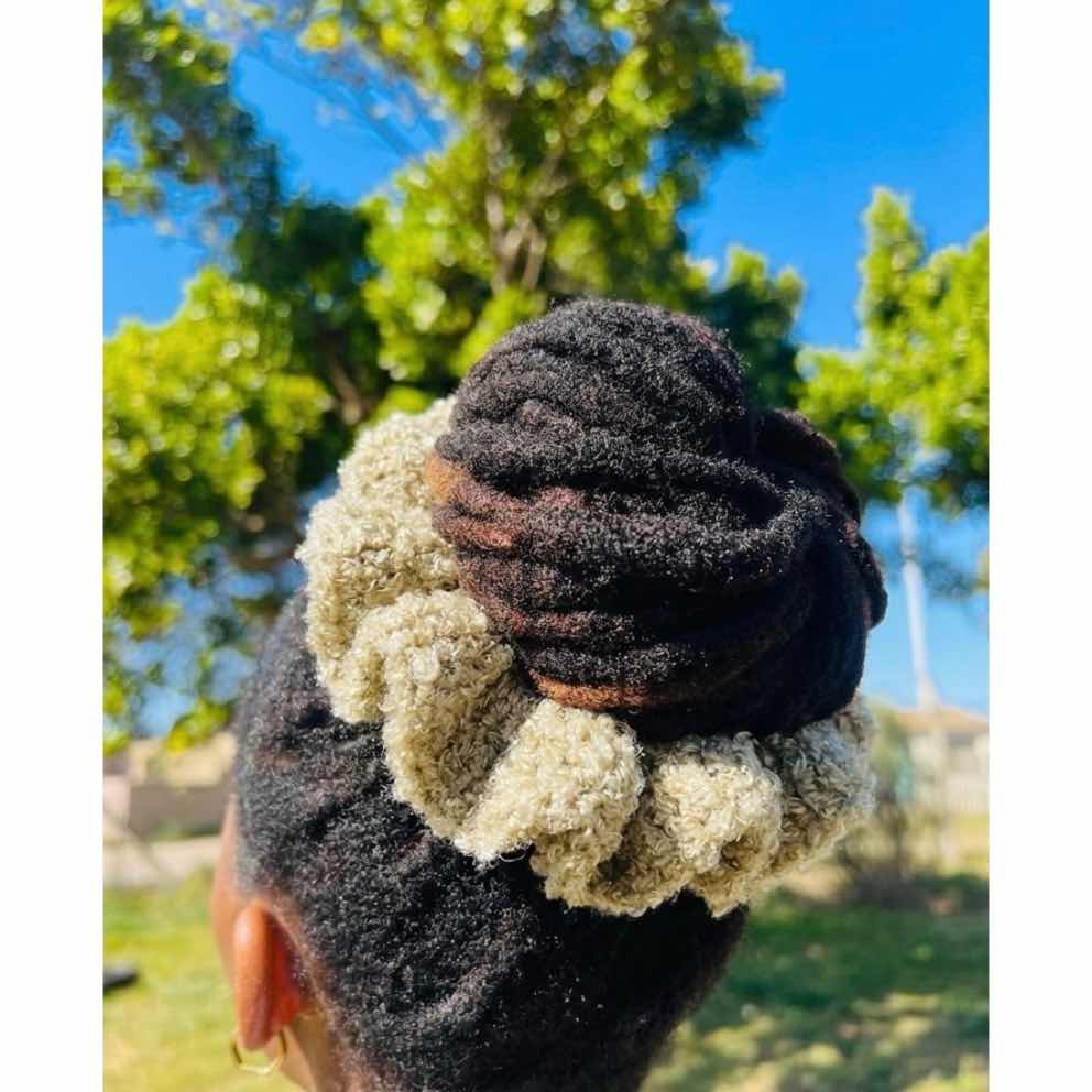 Chouchou crochet fait main vert olive