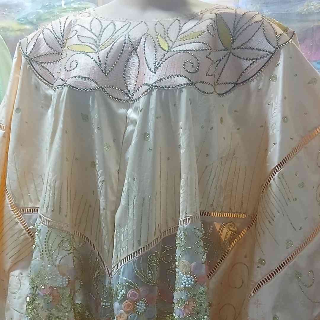 Boubou saumon orange clair avec garnitures multicolores exclusif