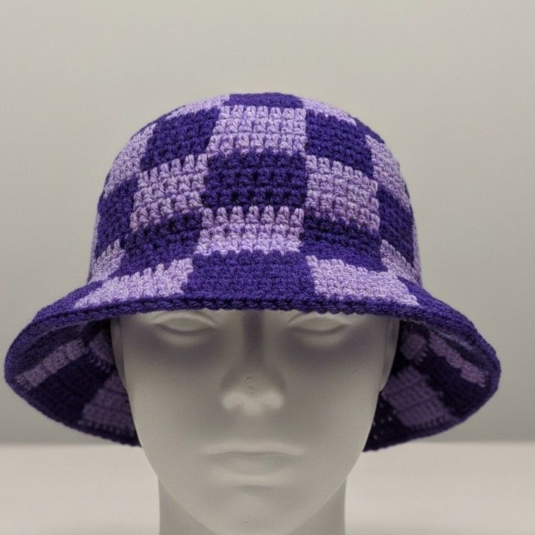 Chapeau crocheté en laine violet et lila – Bob unisexe fait main