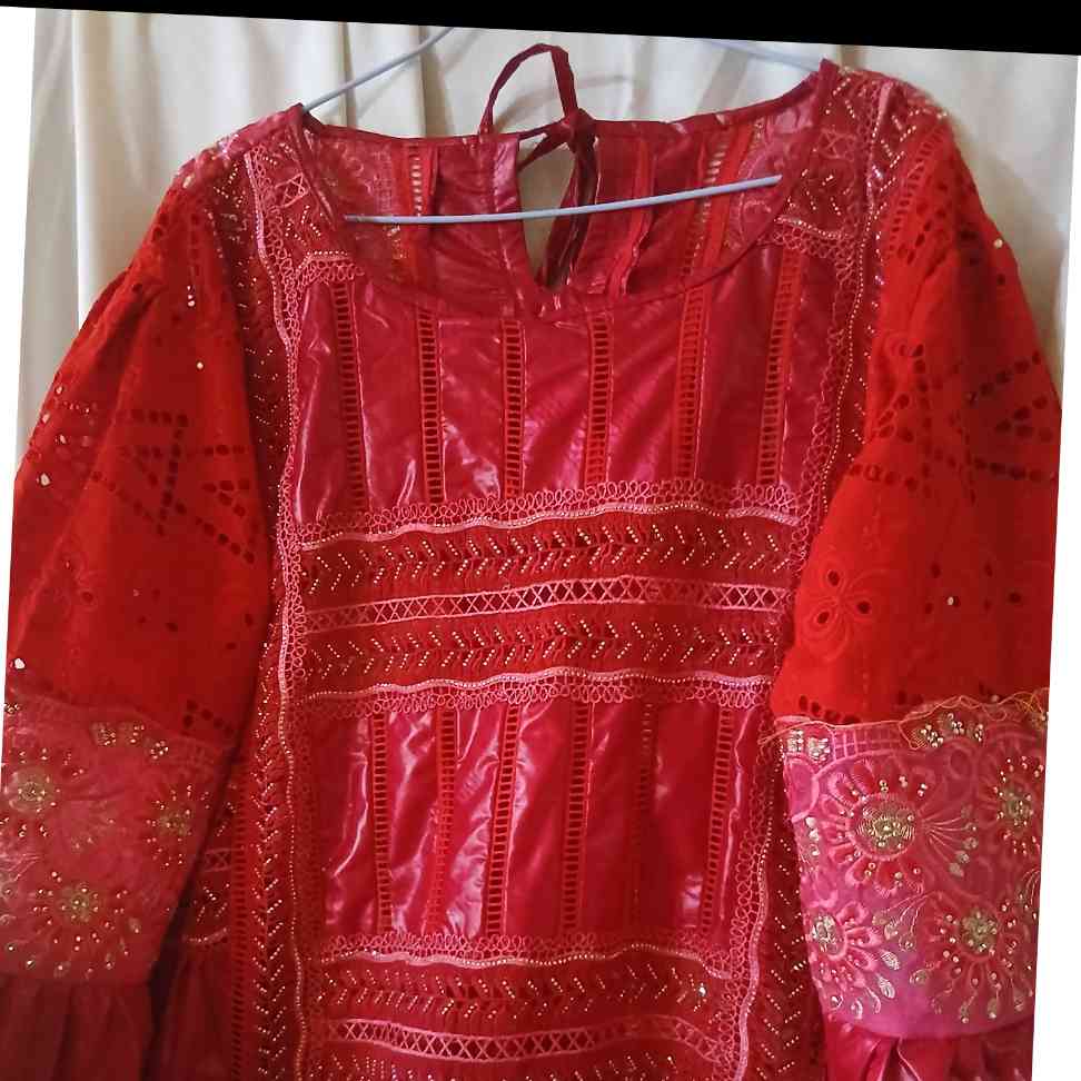 Robe geztner brodée femme rouge et doré, longue élégante cérémonie