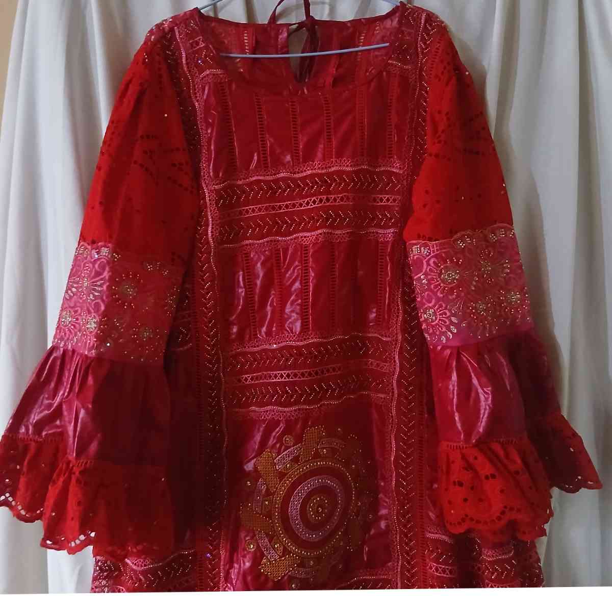 Robe geztner brodée femme rouge et doré, longue élégante cérémonie