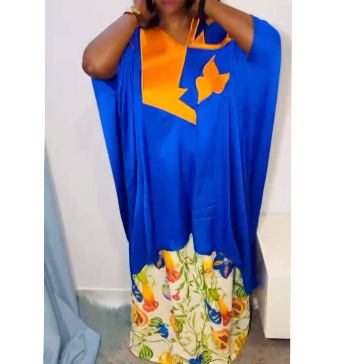 Boubou femme bleu orange tendance pour un style unique et élégant