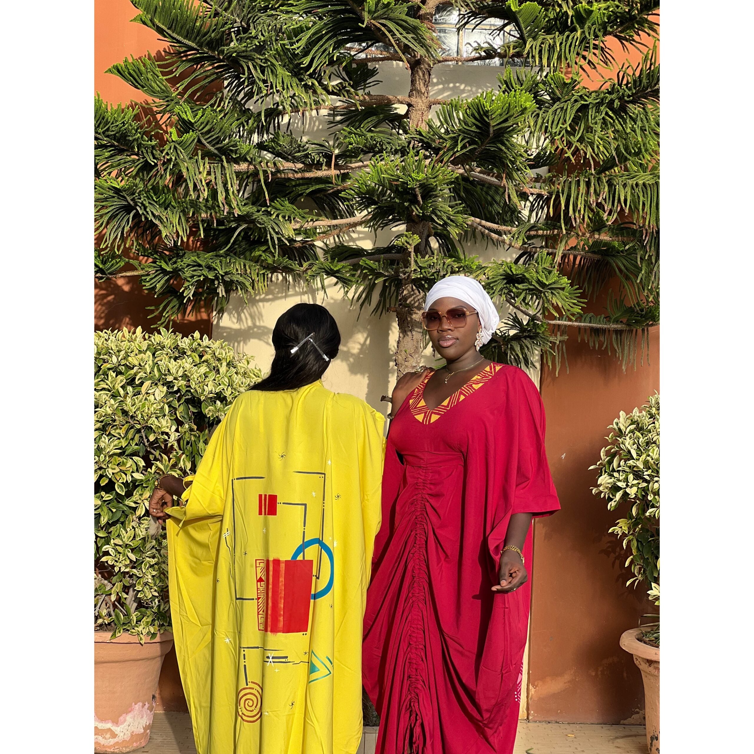 Tunique rouge femme artistique – Caftan élégant peint à la main